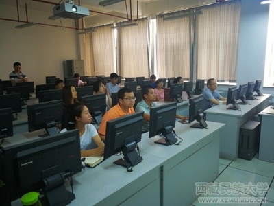 財經學院攜手知名軟件公司，共筑虛擬桌面云培訓新篇章，深化計算機軟硬件研發合作
